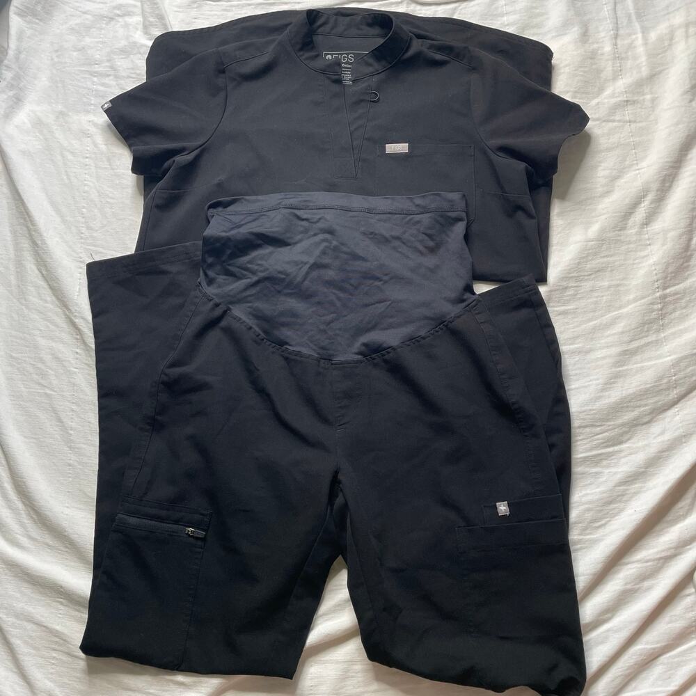 Figs Black Short Sleeve Top